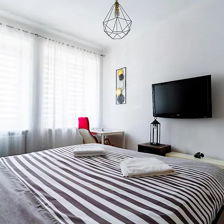 Flat At Powisle Great Location Varsavia