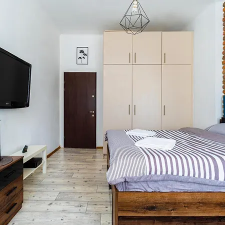 Flat At Powisle Great Location * 바르샤바